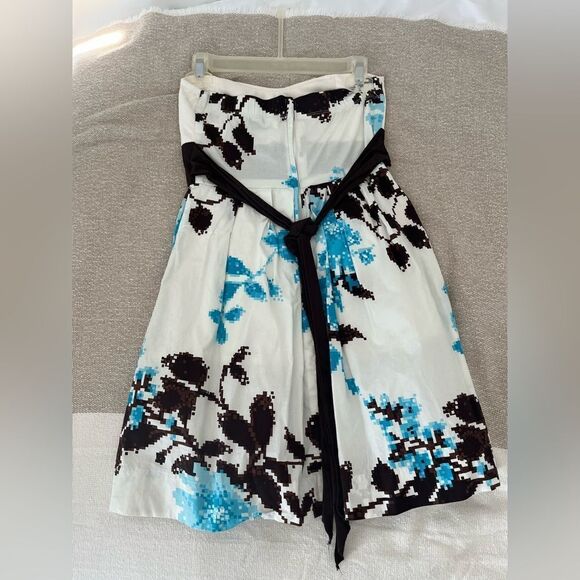 Pixelated White / Brown / Blue Strapless Dress - Picture 2 of 4